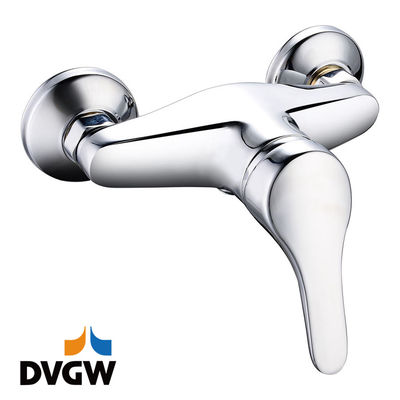 4135-20 DVGW-sertifisert, messingkran ettgreps varmt/kaldt vann veggmontert dusjbatteri